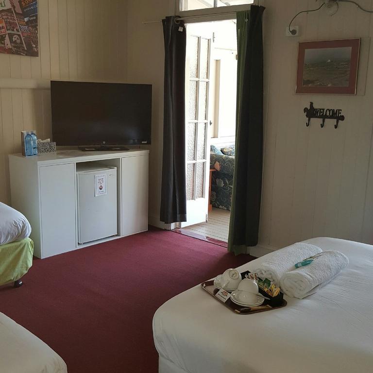 Joes Waterhole Hotel เอียมันดิ ภายนอก รูปภาพ